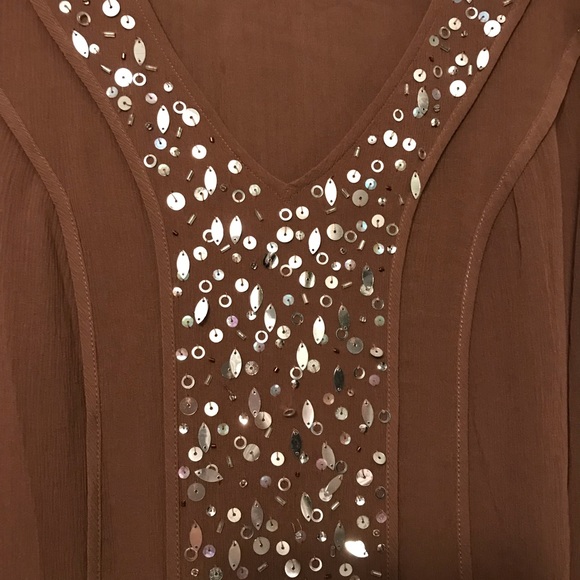 NWOT i.e. Light and flowy Sequin Shirt-1X - Picture 2 of 4